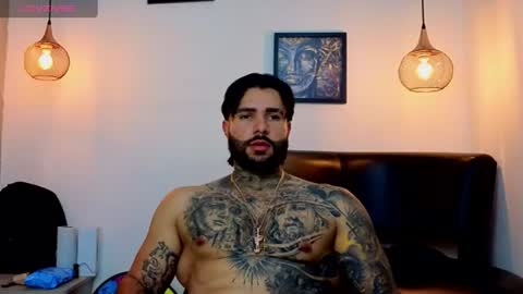 Snapshot of apolo_ryder chatting on 06.12.26 APOLO online show from 06.12.26