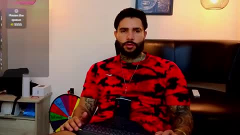 Snapshot of apolo_ryder chatting on 06.18.26 APOLO online show from 06.18.26