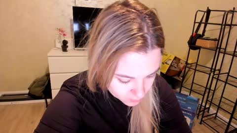 appleyummybuns online show from 11.17.25