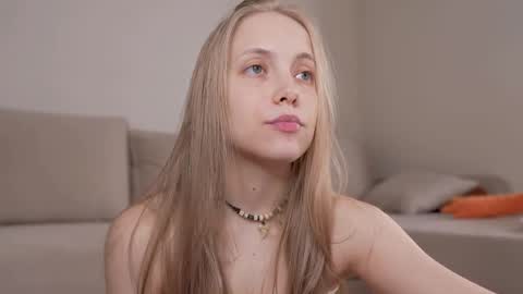  REYNA  my friend   online show from 05.20.26
