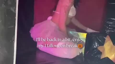   online show from 10.27.25