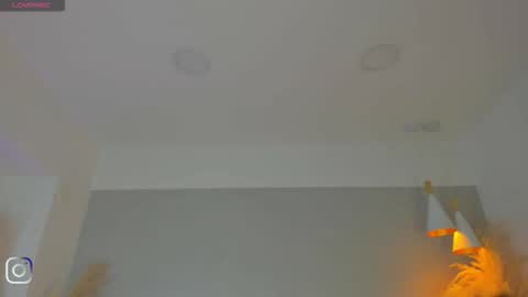 Snapshot of april_ebony18_ chatting on 02.05.26 April online show from 02.05.26
