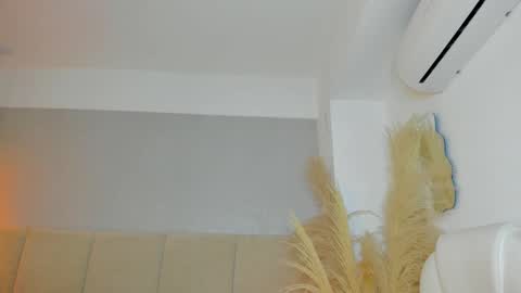 Snapshot of april_ebony18_ chatting on 02.09.26 April online show from 02.09.26