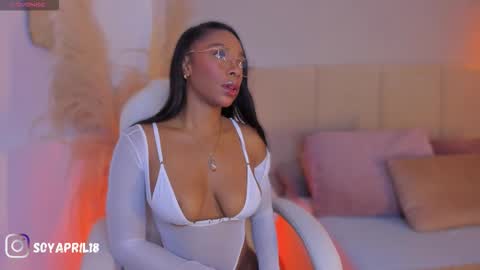 Snapshot of april_ebony18_ chatting on 02.10.26 April online show from 02.10.26