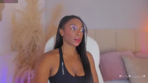 Snapshot of april_ebony18_ chatting on 07.16.26 April online show from 07.16.26