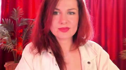 Snapshot of aprill_o_nill chatting on 05.05.26 aprill_o_nill online show from 05.05.26