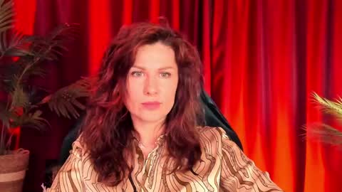 Snapshot of aprill_o_nill chatting on 05.16.26 aprill_o_nill online show from 05.16.26