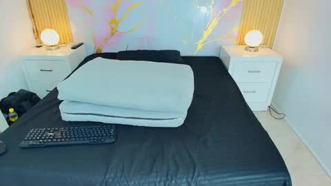 Snapshot of aprillross chatting on 02.04.26 aprillross online show from 02.04.26