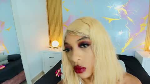 Snapshot of aprillross chatting on 02.05.26 aprillross online show from 02.05.26