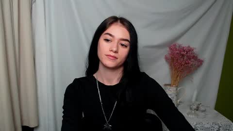 Snapshot of aprillswift_ chatting on 01.06.25 Aprill online show from 01.06.25