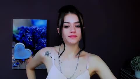 Snapshot of aprillswift_ chatting on 03.01.25 Aprill online show from 03.01.25