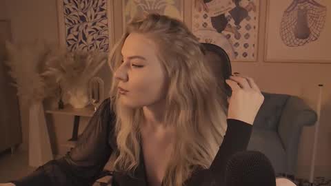 April. All year round.  online show from 01.12.26