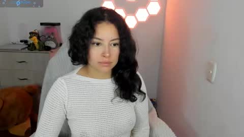 aqua emilly online show from 12.21.25