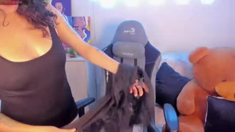 aqua emilly online show from 06.10.26