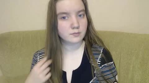 Josefin online show from 10.15.25