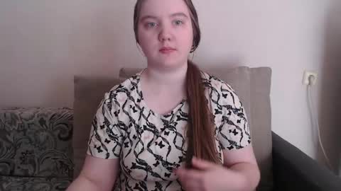 Snapshot of aquanarmin chatting on 05.04.26 Josefin online show from 05.04.26