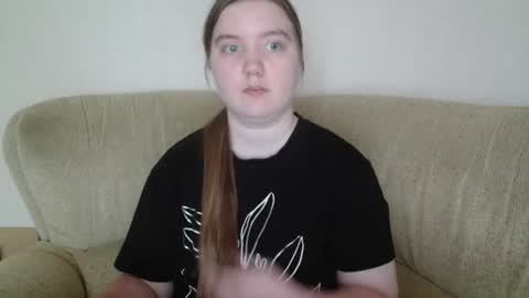 Snapshot of aquanarmin chatting on 07.09.26 Josefin online show from 07.09.26
