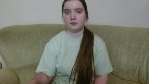 Snapshot of aquanarmin chatting on 07.12.26 Josefin online show from 07.12.26