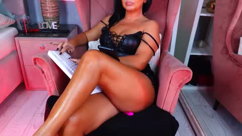 AQueenMonica online show from 09.19.25