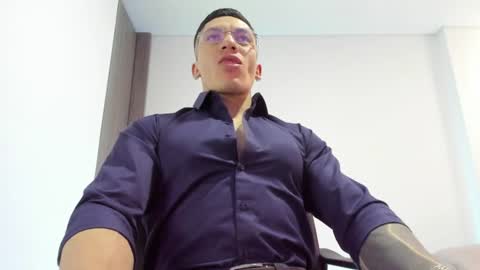 Snapshot of aquiles_51 chatting on 06.12.26 Jonathan online show from 06.12.26