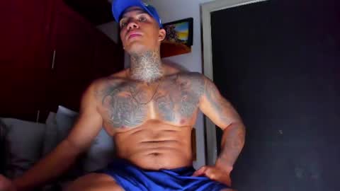 Snapshot of aquiles_elpapi chatting on 07.28.26 AquilesElpapi online show from 07.28.26