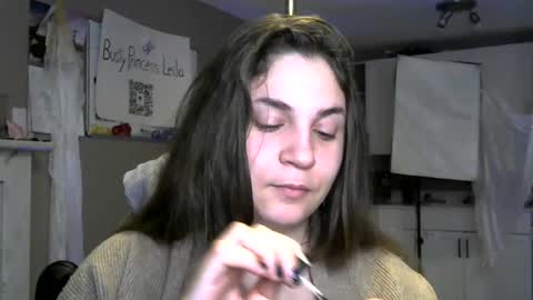 Snapshot of arabbustybeauty chatting on 02.12.25 BustyPrincessLeila online show from 02.12.25