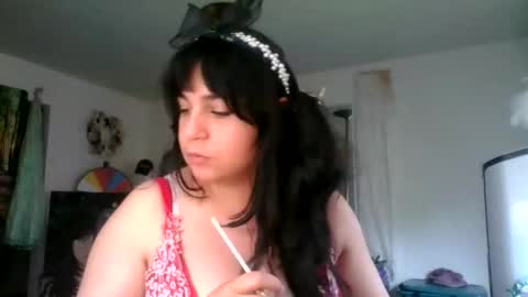 Snapshot of arabbustybeauty chatting on 09.26.25 BustyPrincessLeila online show from 09.26.25