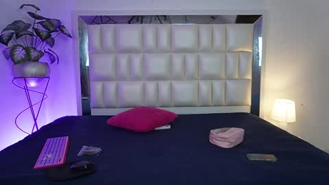   online show from 12.12.24