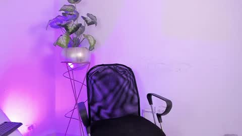   online show from 01.19.25