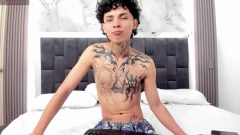 Snapshot of arceluuz chatting on 02.10.25 Arceluz online show from 02.10.25