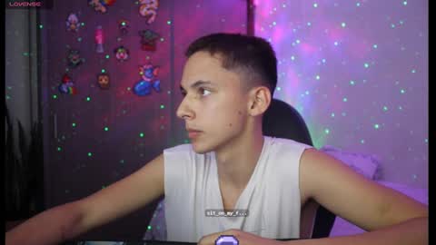 Snapshot of archi_love chatting on 02.05.25 ARCHIBALDO online show from 02.05.25