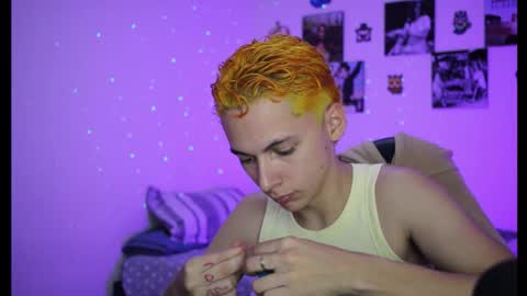 Snapshot of archi_love chatting on 09.11.25 ARCHIBALDO online show from 09.11.25