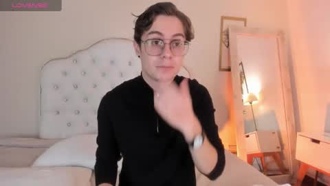 Snapshot of archie_kings_ chatting on 02.09.25 Archie online show from 02.09.25