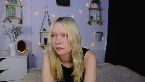 Jenny online show from 10.04.25