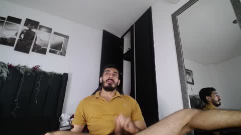 Snapshot of ares_xxxx chatting on 12.08.24 ARES online show from 12.08.24