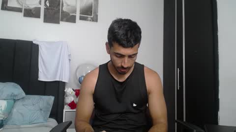 Snapshot of ares_xxxx chatting on 03.10.25 ARES online show from 03.10.25