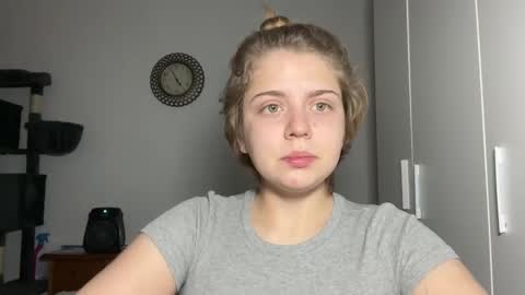 ari_crystal online show from 02.09.26