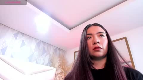 ari_lynn_ online show from 10.30.25