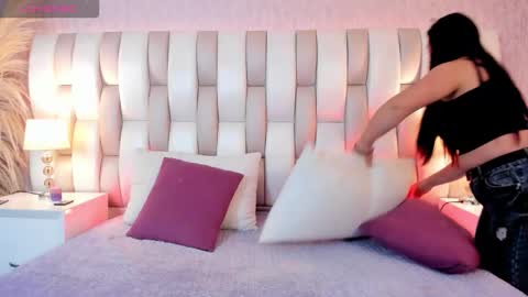 ari_lynn_ online show from 01.15.26