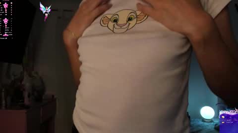 Snapshot of ari_sweet1 chatting on 12.18.24 Ari online show from 12.18.24