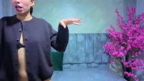 Ari online show from 04.15.26