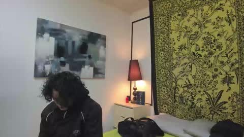 aria y orien  online show from 11.11.25