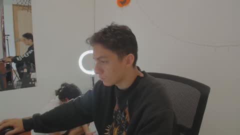 aria_arthur online show from 10.12.25