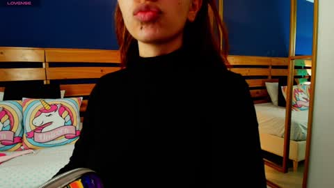 Snapshot of aria_copper chatting on 01.07.25 Aria online show from 01.07.25