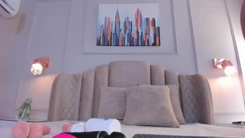 Aria  online show from 12.14.24