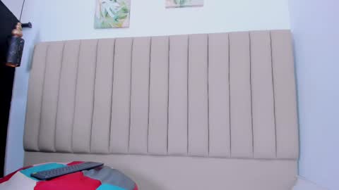 Snapshot of aria_henao chatting on 09.19.25 aria_henao online show from 09.19.25