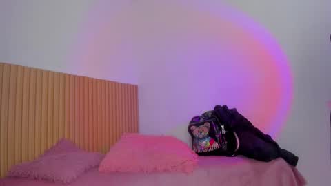 Snapshot of aria_millers_ chatting on 02.20.26 Aria Millers online show from 02.20.26