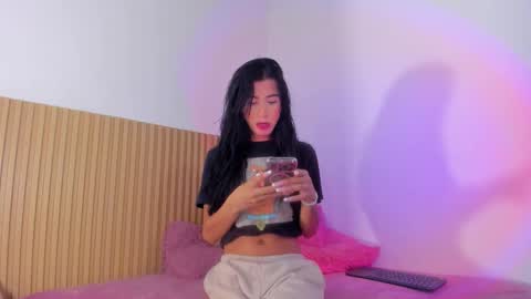 Snapshot of aria_millers_ chatting on 02.26.26 Aria Millers online show from 02.26.26