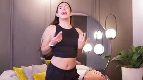 Ariaa online show from 04.15.26