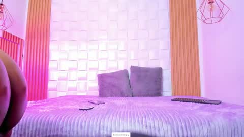 Snapshot of ariabelle1 chatting on 04.17.26 AriaBelle1 online show from 04.17.26